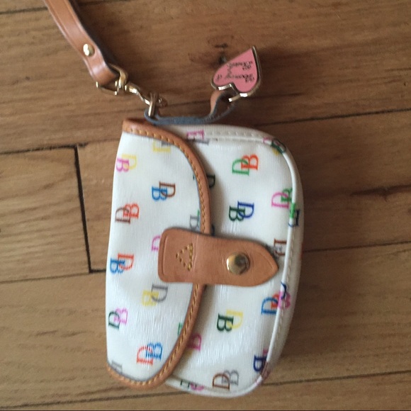 Dooney and Bourke small wristlet