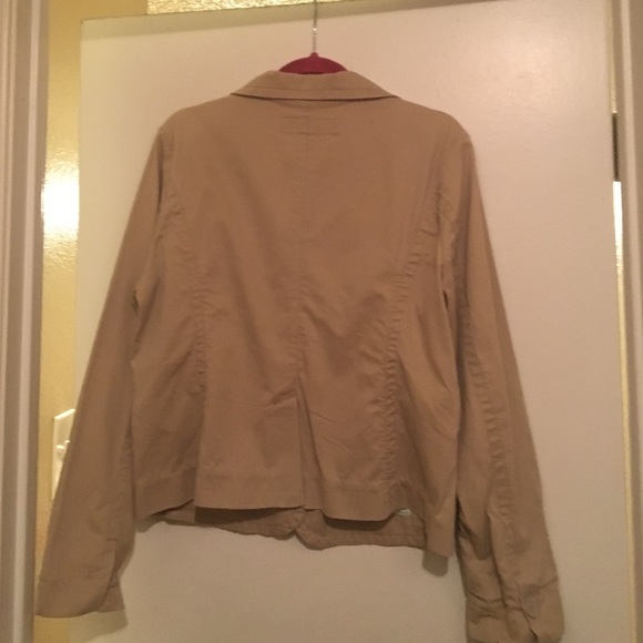 Blazer - Picture 2 of 3