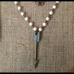 Arrow necklace