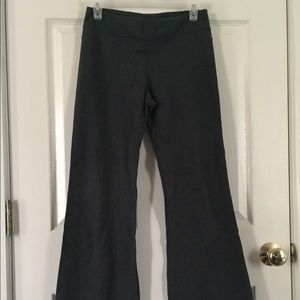 Lululemon yoga pants