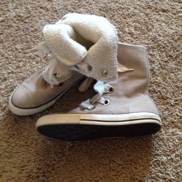 High Top Suade/fur Converse