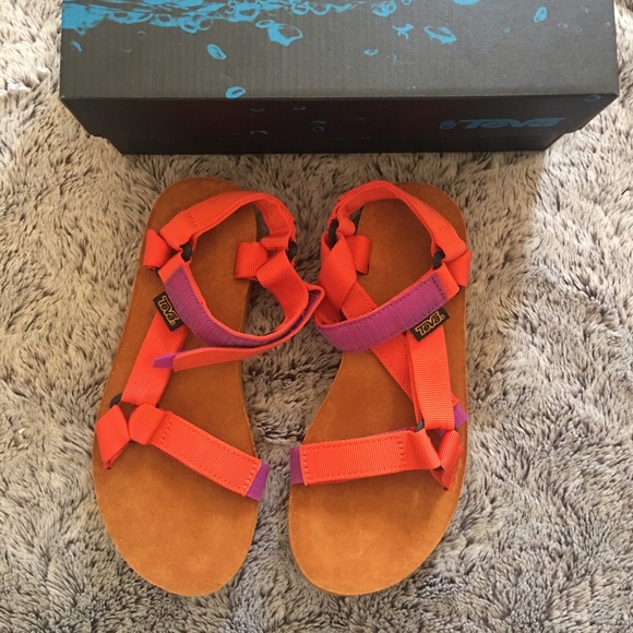 Brand new Tevas