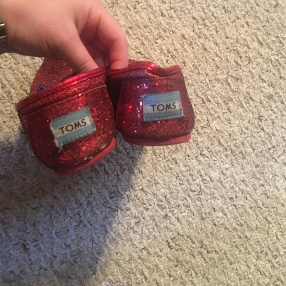 Red Sparkle Toms - Picture 3 of 4