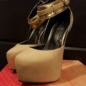 Red Bella Beige Pumps