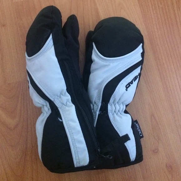 Youth snow gloves