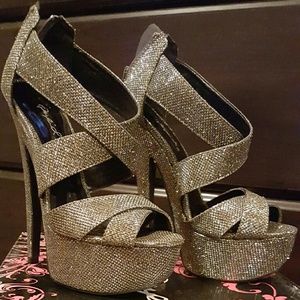 Qupid 'Pewter glitter' pumps