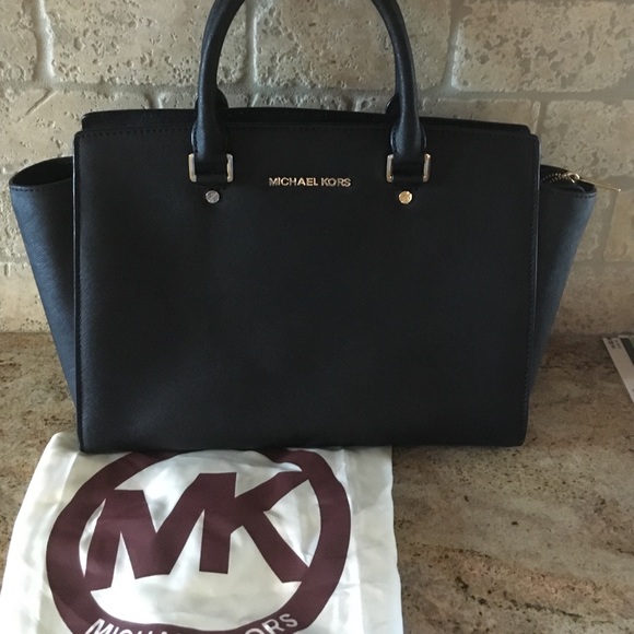 Michael Kors tote