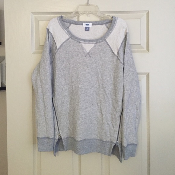 🎉🎉Zip front sweater