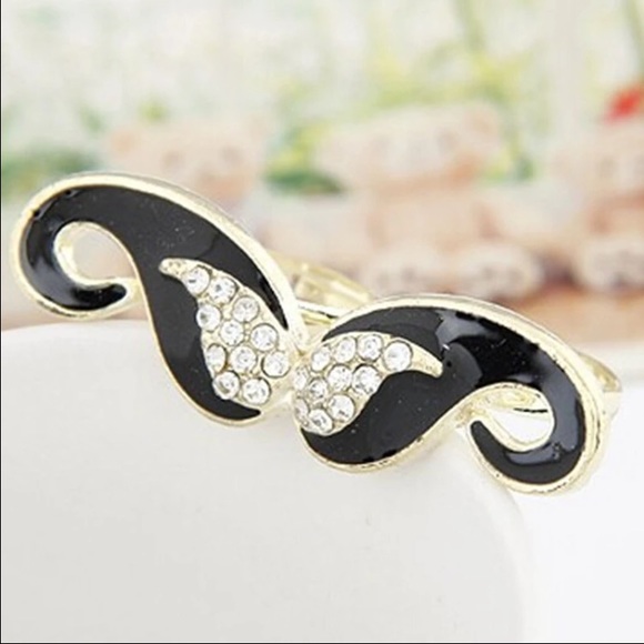 🆕 Fashionable mustache double finger ring - Picture 1 of 4