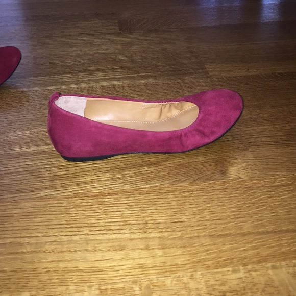 Too small - Picture 2 of 2