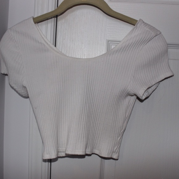 Garage white crop top