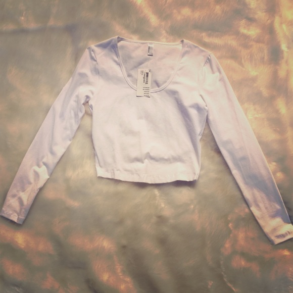 American Apparel Long Sleeve Crop Top
