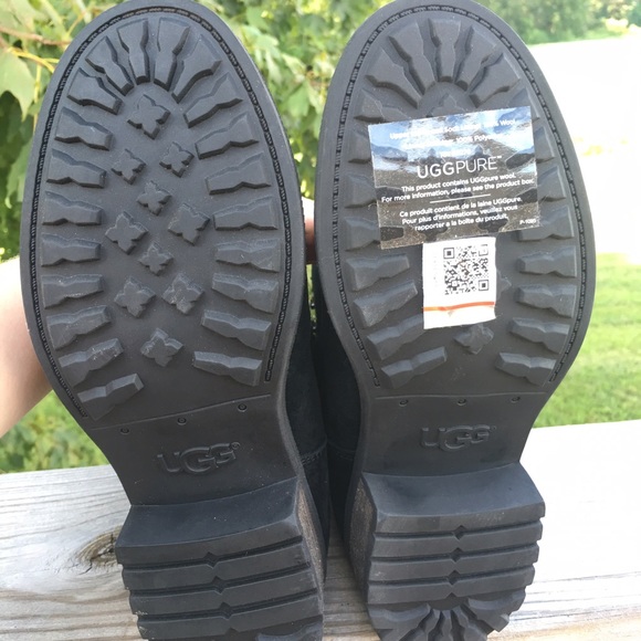 UGG Deckers Outdoor black boot fur lined size 7 - Picture 4 of 4