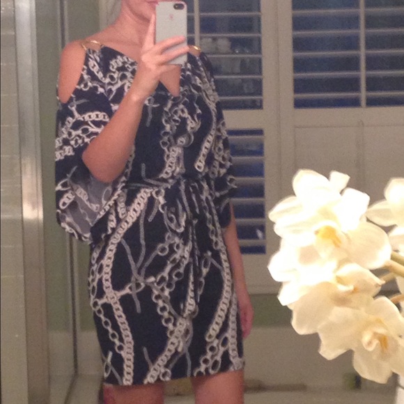 Cache Dress - Picture 3 of 4