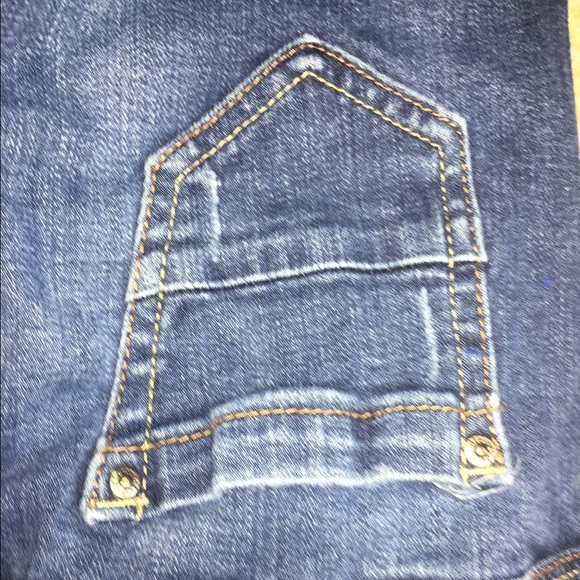 Jeans - Picture 2 of 4