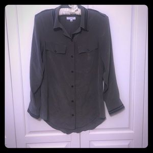 Equipment 100% Silk Classic Button-down