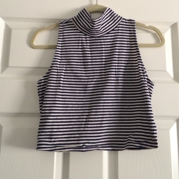 Cropped mid neck top