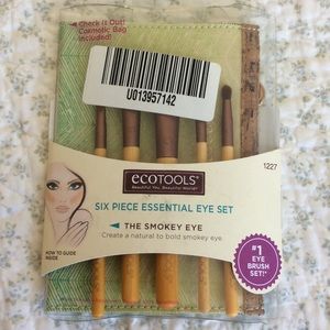 Six piece essential eye set