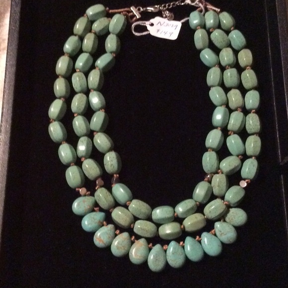 Faceted turquoise droplet three-strand necklace