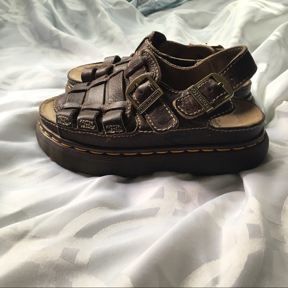 Dr. Martens Shoes - Dr. Martens sz 7 Sandals in GREAT condition!!