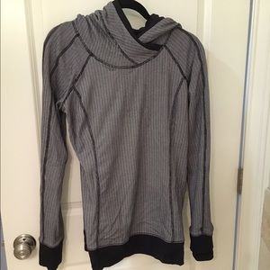 Lululemon grey and black hoodie