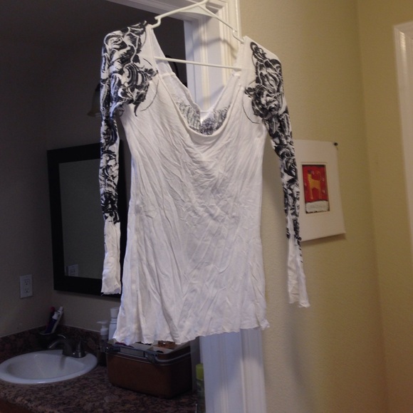 Crash & Burn off the shoulder long sleeve
