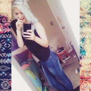 Meet your Posher, Nicole