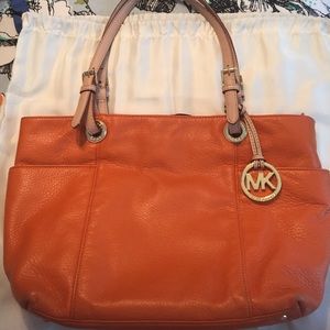 PRICE IS FIRM Michael Kors Leather Tangerine Bag