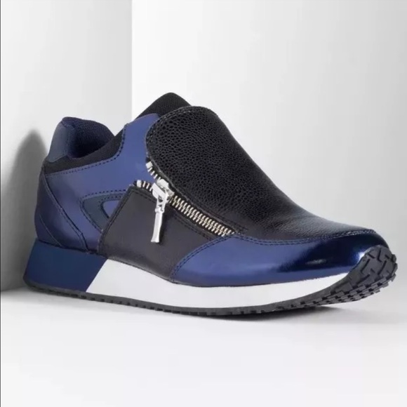 Simply Vera Vera Wang breathe metallic sneakers