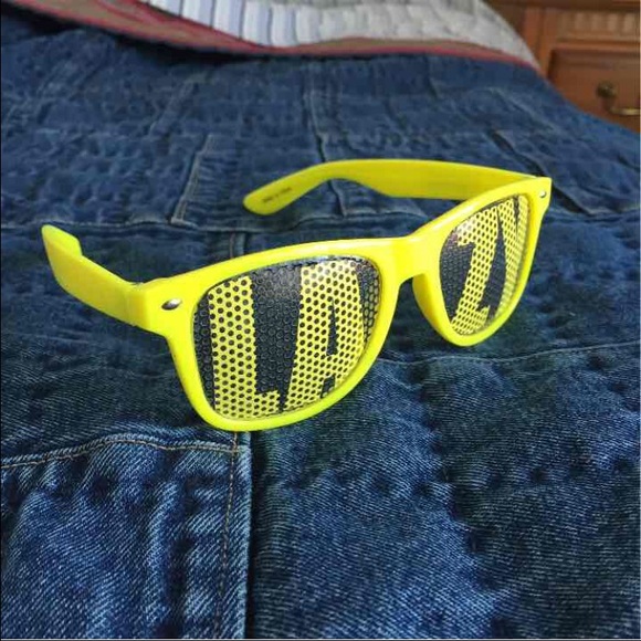 "LAZY" Sunglasses - Picture 2 of 2