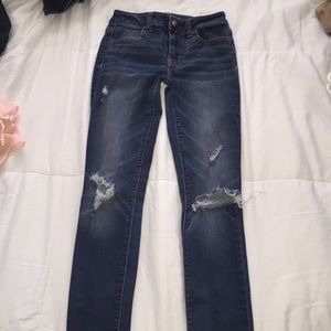 American Eagle Distressed Ripped jeans