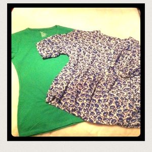 🍀🆕✨bundle! 2 GAP shirts!