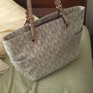 Michael Kors bag