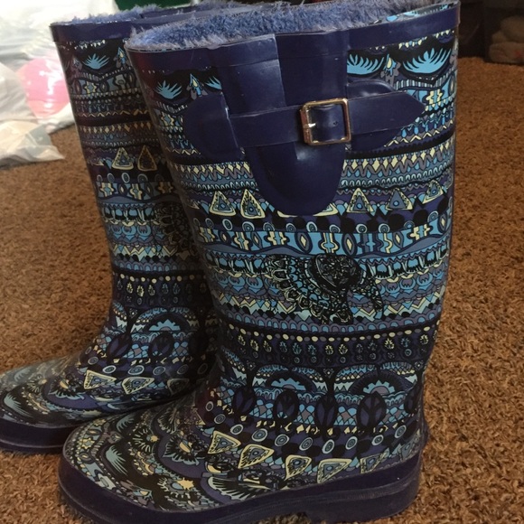 Lightly worn unique rain boats ☔️