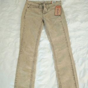 Skinny corduroy pants