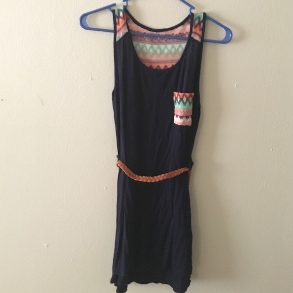 Dark blue short dress with belt
