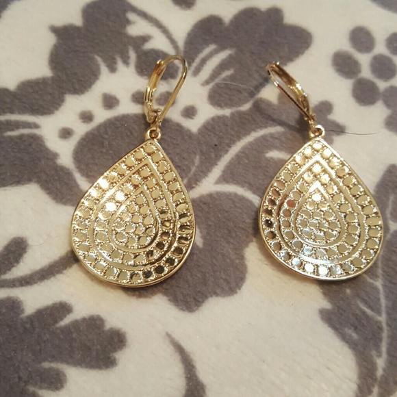 Earrings!! - Picture 1 of 3