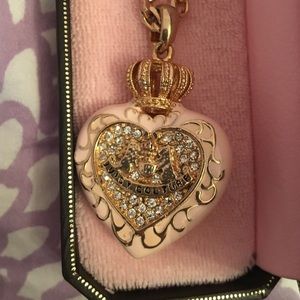 Juicy couture large heart necklace