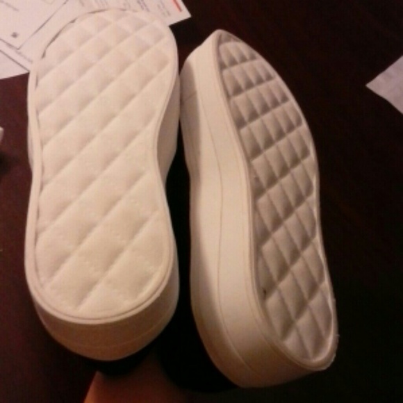 SOLD!!!SIZE 6.5 Wanted Railway Black Sneakers - Picture 6 of 7