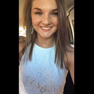 Meet your Posher, Alyssa