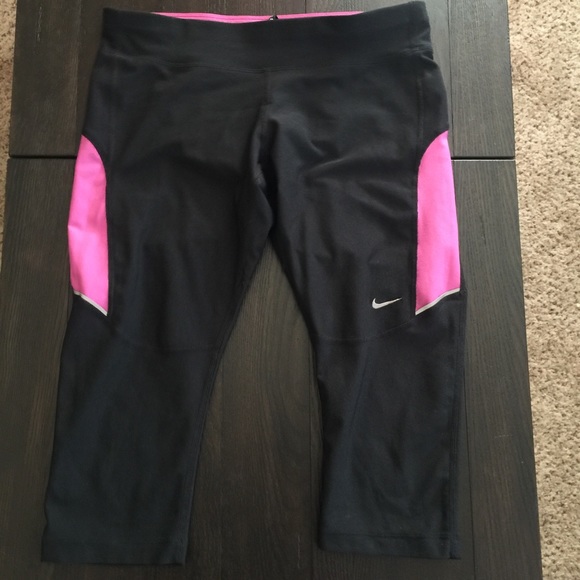 Nike crop