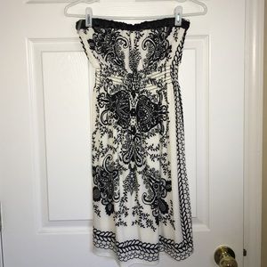 Black and cream strapless dress