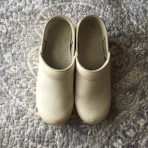 White Dansko