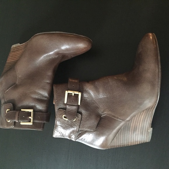 Excellent condition Nine West Wedge booties