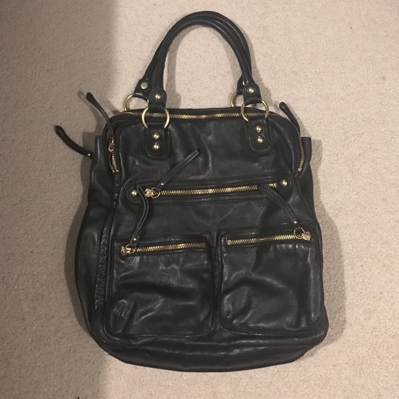 LINEA PELLE DYLAN TOTE IN BLACK
