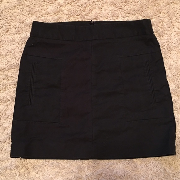 Gap skirt