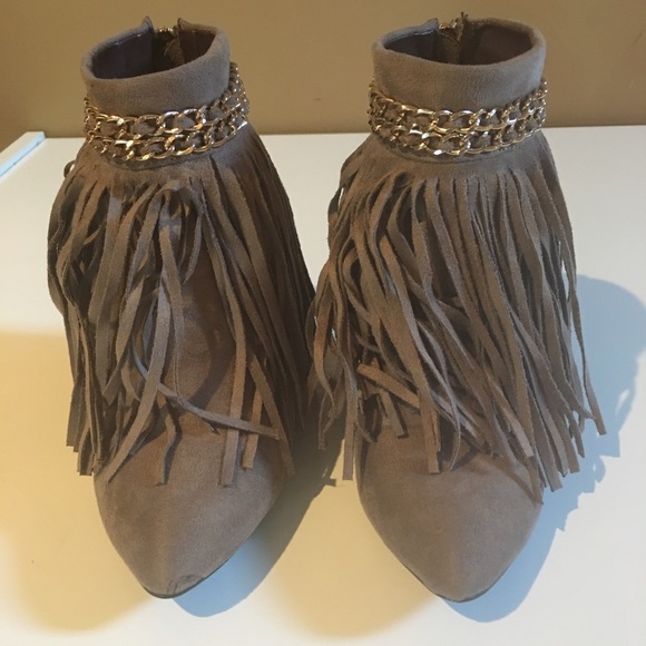 ❌❌SOLD❌❌ ankle suede boot