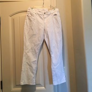 White Loft Modern Kick Crop jeans, size 28/6