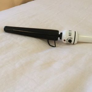 Hot Tools styling wand