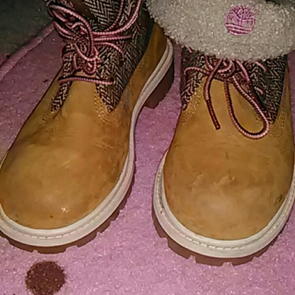 Size1 girl Tims - Picture 1 of 3
